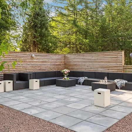 5 Bedroom Amazing In Holiday home *