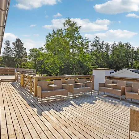 5 Bedroom Amazing In Hébergement de vacances