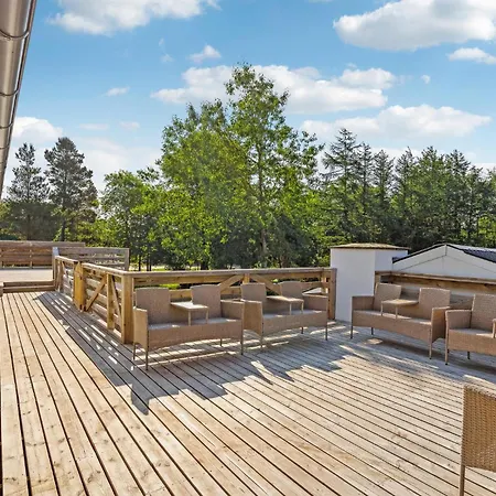 5 Bedroom Amazing In Holiday home