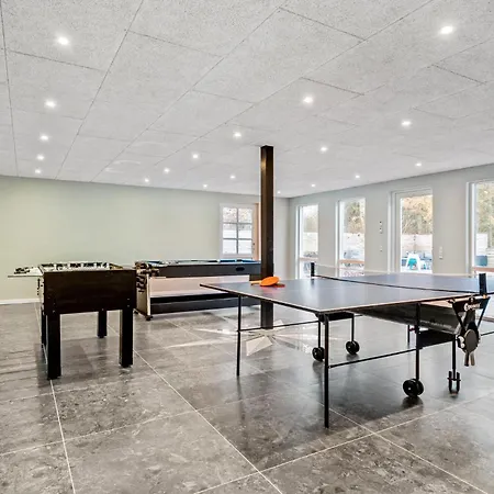 Dom wakacyjny 5 Bedroom Amazing In